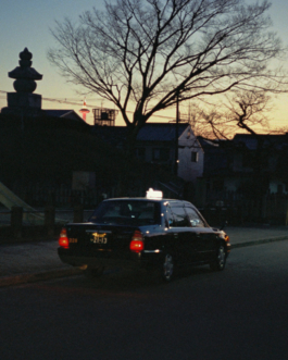 kyoto night taxi car editorial documentary japan marc thomas paris marc thomas film director paris luxury fashion art campaigns creative agency brands photography image editorial ad vogue magazine