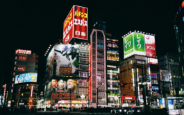 tokyo city by night neon light japan documentary editorial magazine marc thomas film director paris luxury fashion art campaigns creative agency brands photography image editorial ad vogue magazine